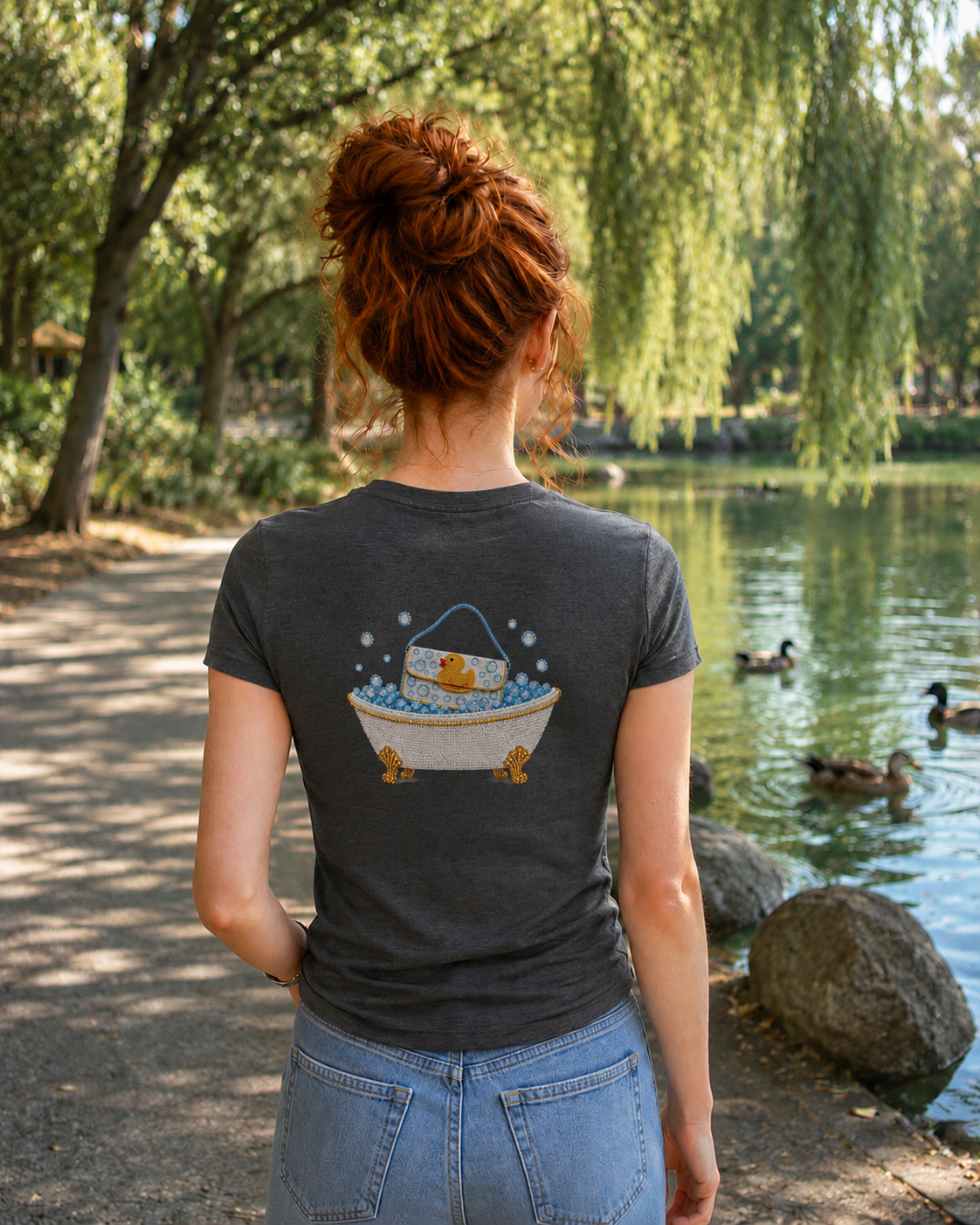 RUBBER DUCK V-NECK